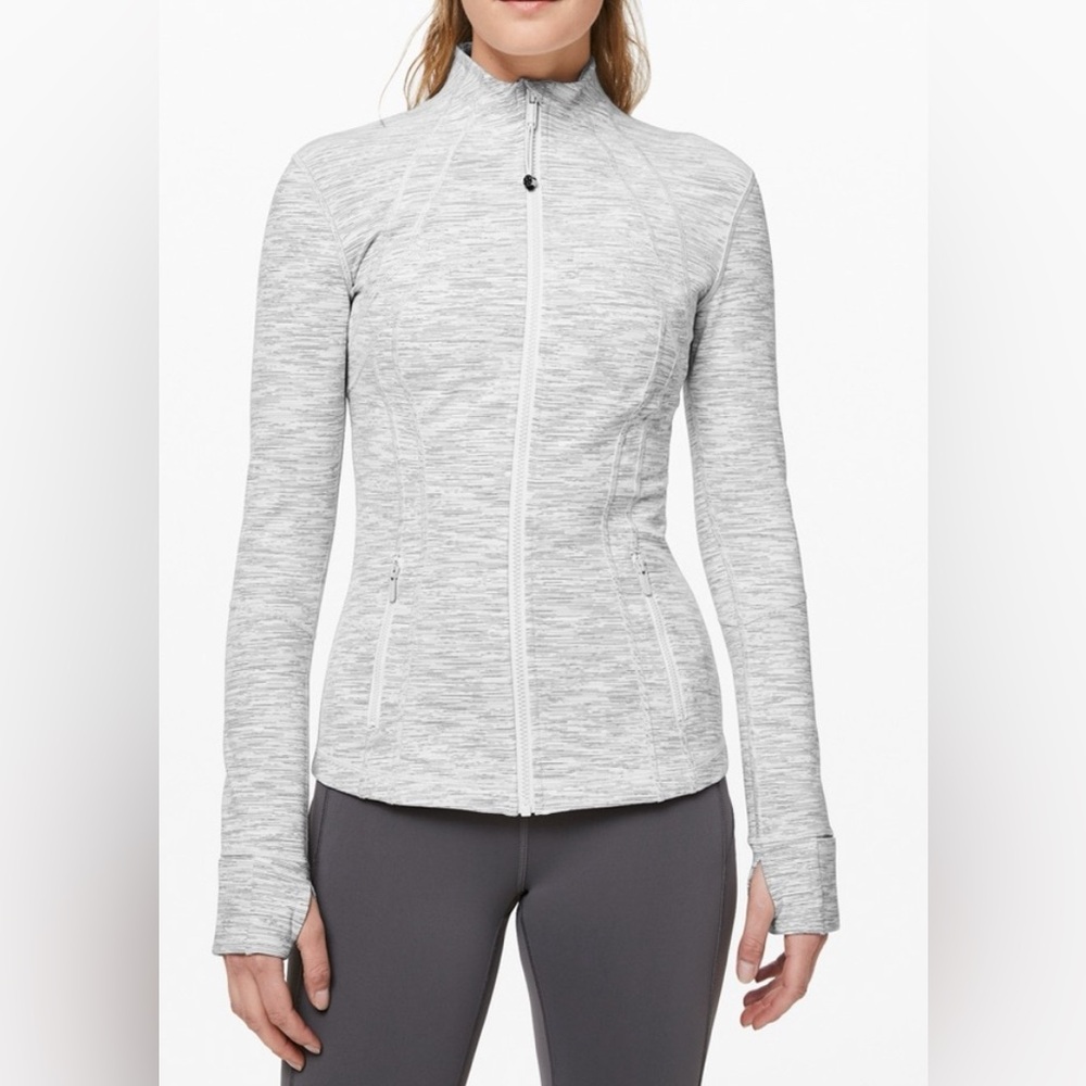 Lululemon Athletica‎ Women's Define Gray Zip-Up Jacket. EUC